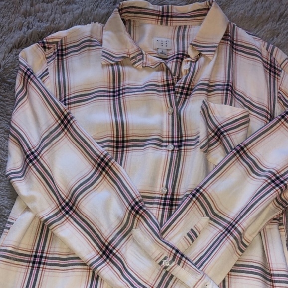 Plaid top - Picture 2 of 2